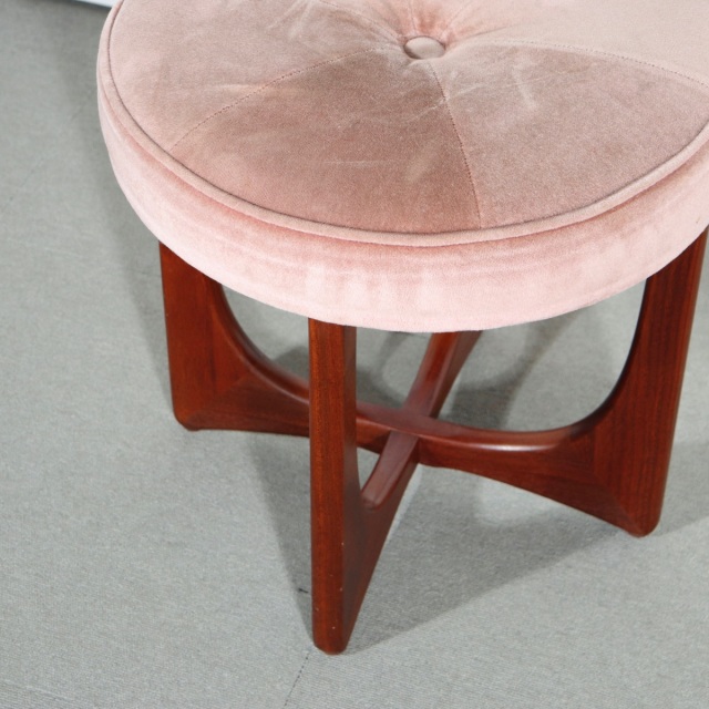 L3612-56 英国ヴィンテージ スツール G-plan 丸スツール 北欧家具 L3612-56 英国ヴィンテージ スツール G-plan 丸スツール 北欧家具