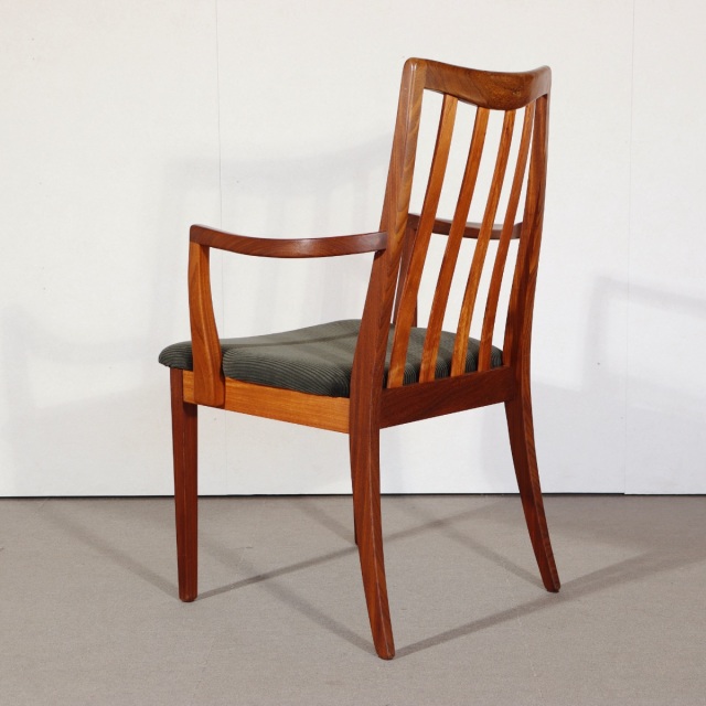 送料込み！ ジープランG-PLAN製 スラットバックダイニングチェア