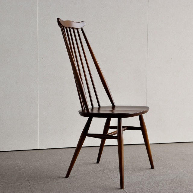 アーコールERCOLのダイニングチェア