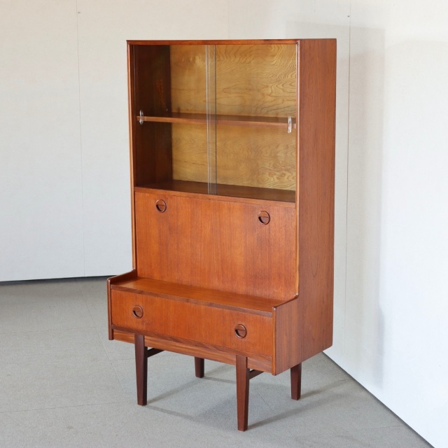 人気　ルーシーズバスケット　ウッド　ディスプレイ　キャビネット　廃盤 かっこカワイイ】 ターニッジTURNIDGE ディスプレイキャビネット 送料込み