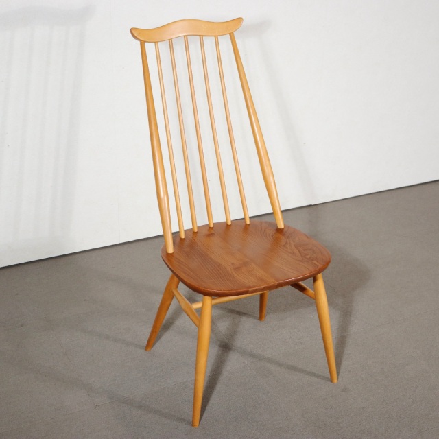 アーコールERCOLダイニングチェア。