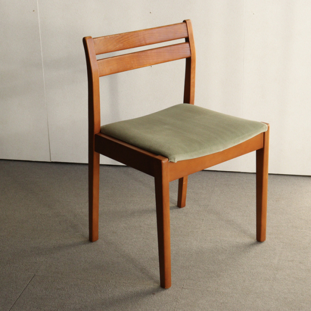 デンマーク製のヴィンテージダイニングチェア