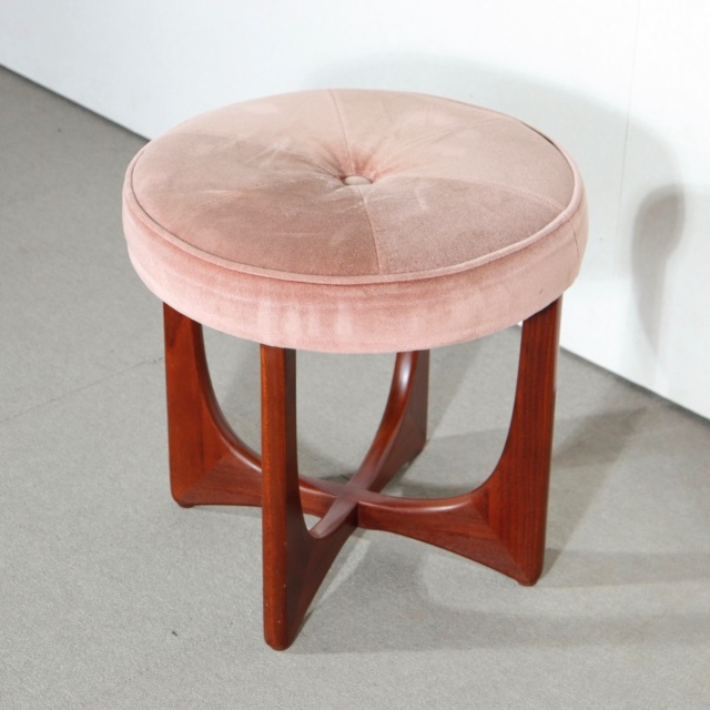 英国ヴィンテージ家具 G-PLAN（ジープラン）｜チークの名作・ミッド