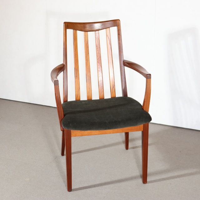 送料込み！ ジープランG-PLAN製 スラットバックダイニングチェア