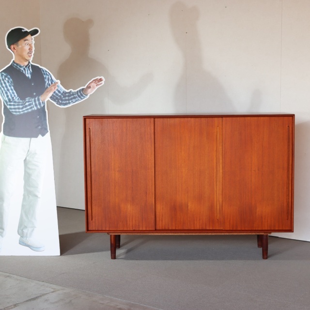 送料込み【ヒッポ】デンマーク製ハイサイドボード