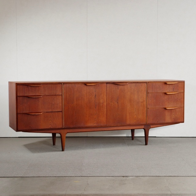 マッキントッシュMacintoshのサイドボード