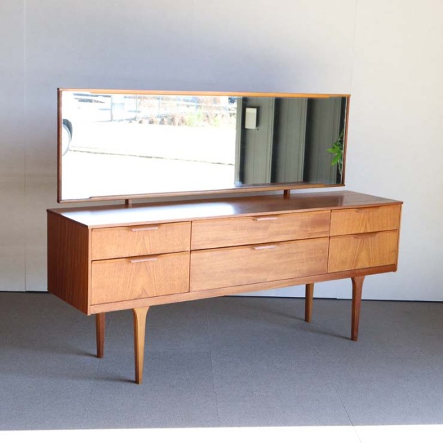 オースティンスイートAustinsuiteのドレッサー