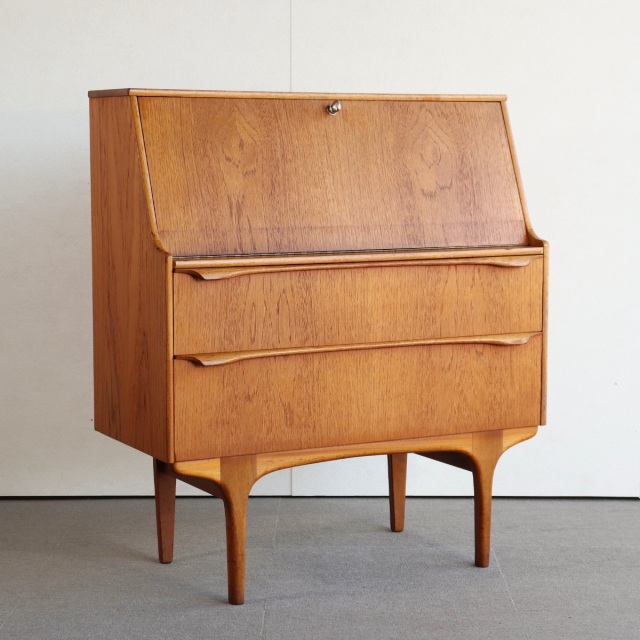 サトクリフトッドモーデンSUTCLIFFE TODMORDENのビューロー