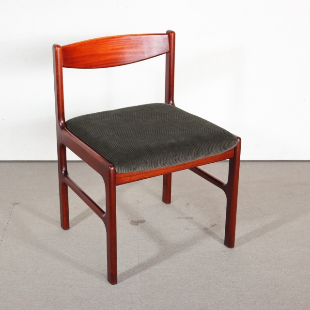 北欧・英国現地で目利きしたヴィンテージ・アンティークのダイニング