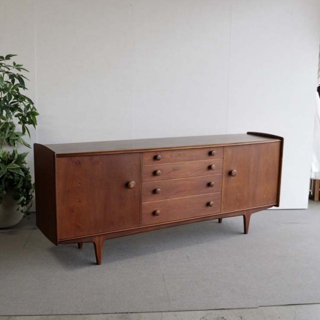 Youngerヤンガー製ヴィンテージのサイドボード