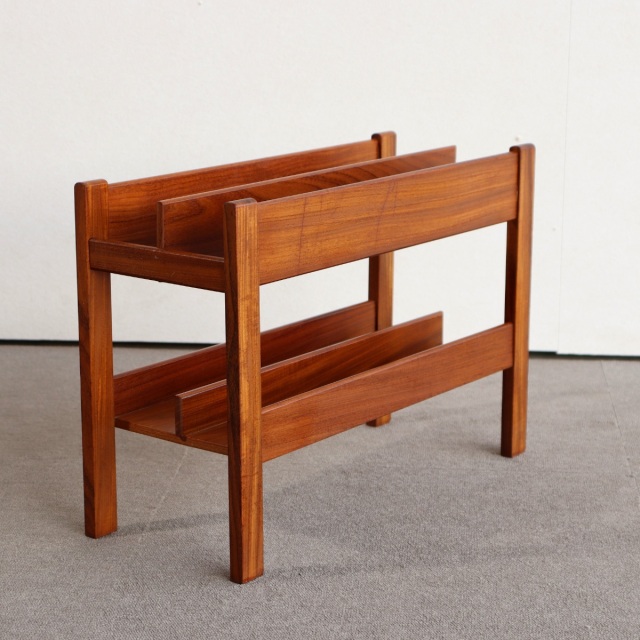 英国ヴィンテージのマガジンラック