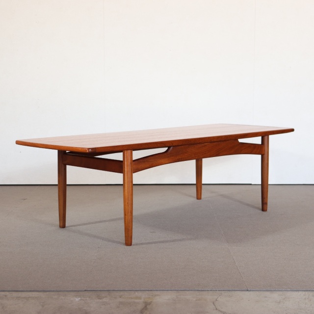 イギリス G-PLAN ブラジリア コーヒーテーブル チーク 北欧 ジープラン ジープランG-PLAN コーヒーテーブル 「未来世紀ブラジリア」