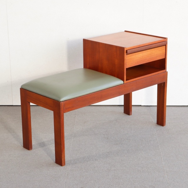 comingsoon!】 CHIPPY TELEPHONE SEAT 商品番号28096