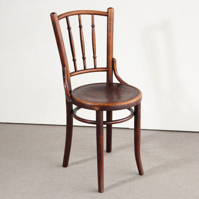 ムンダス&ヤコブ・ヨゼフコーンMUNDUS and J&J Kohn Ltdのチェア