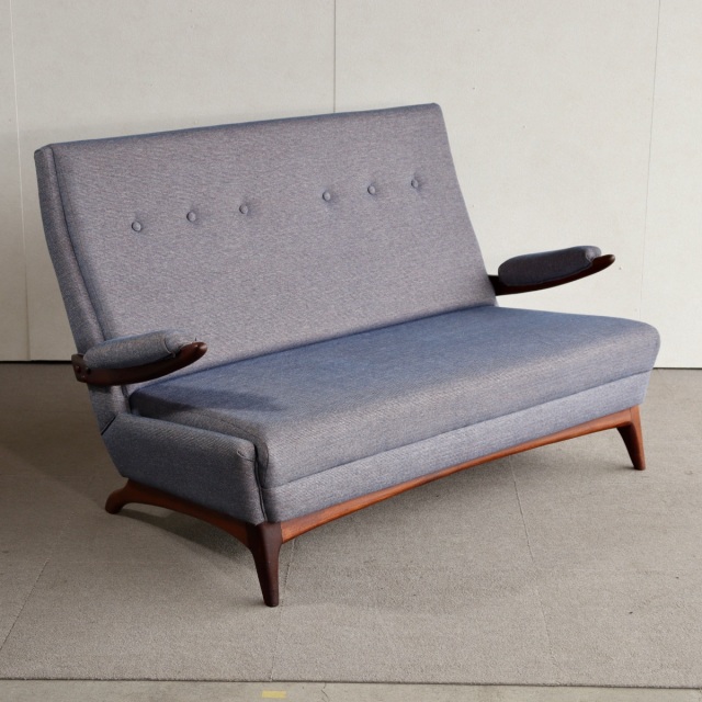 グリーブスアンドトマスGreves&Thomasのソファ