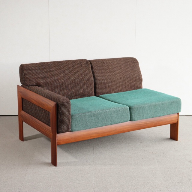 英国ヴィンテージのコーナーソファ