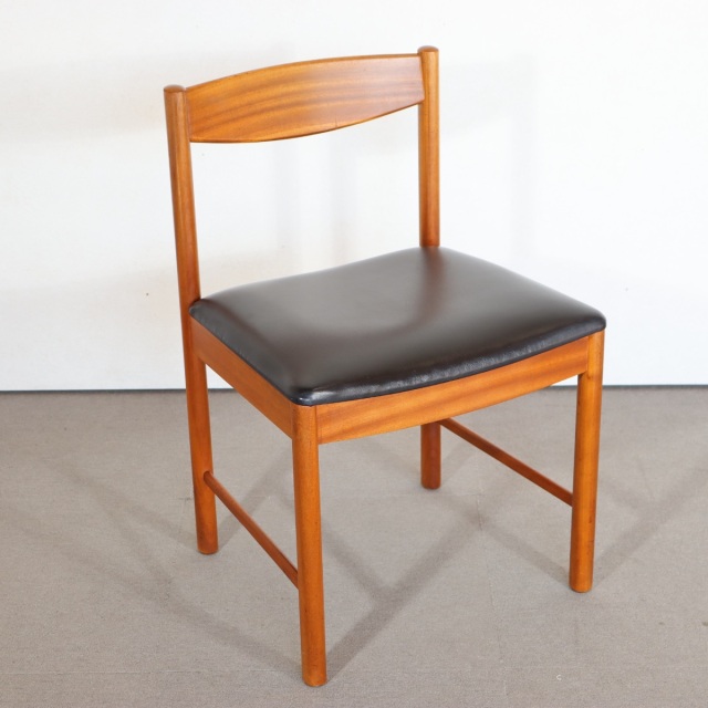 英国ヴィンテージ家具 McIntosh（マッキントッシュ）｜チークの名作