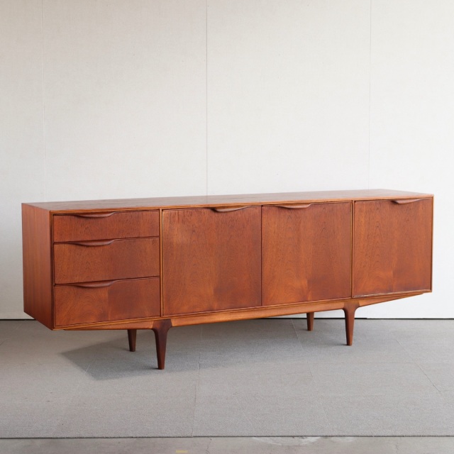 マッキントッシュMacintoshのサイドボード