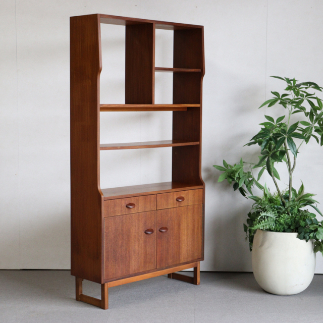 英国ヴィンテージ家具 STONEHILL（ストーンヒル）｜柔らかなチークと