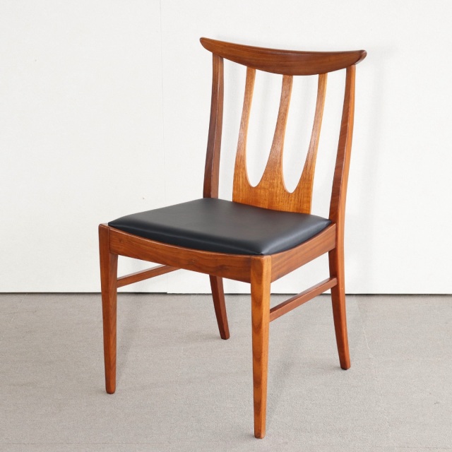 北欧・英国現地で目利きしたヴィンテージ・アンティークのダイニング