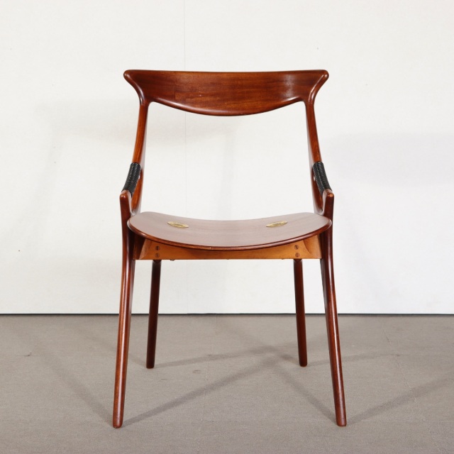 Arne Hovmand-Olsen Model-71 ダイニングチェア