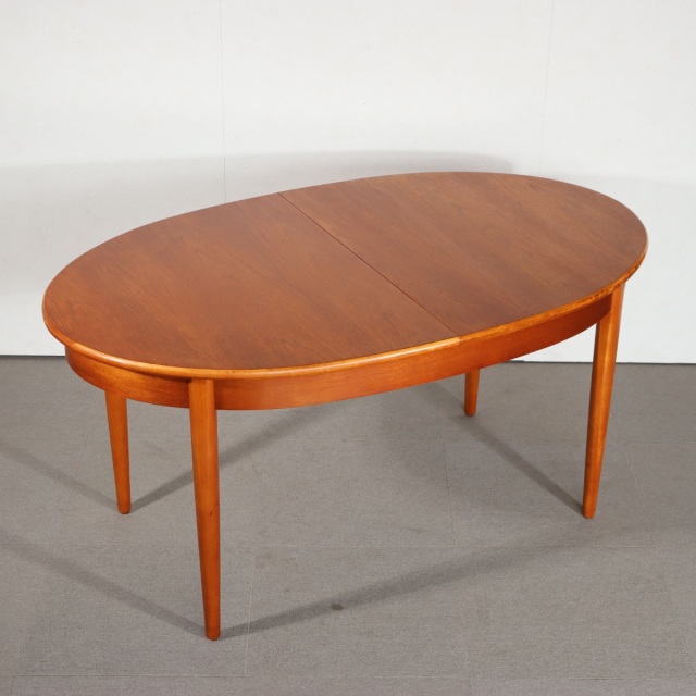 ジェンティークjentiqueのオーバルダイニングテーブル