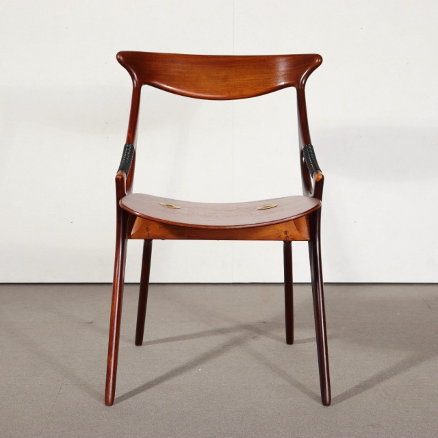 Arne Hovmand-Olsen Model-71 ダイニングチェア