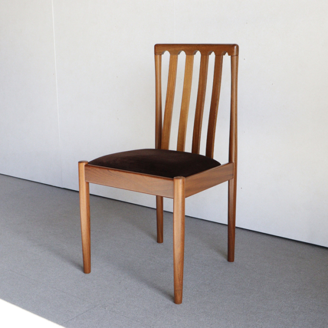 メレデューMEREDEWのダイニングチェア