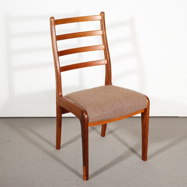 送料込み ジープランG-PLAN製ラダーバックチェア 座面は世界の尾州