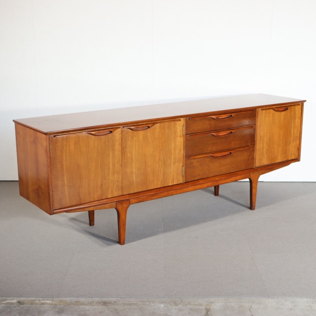 英国ヴィンテージ家具 JENTIQUE（ジェンティーク）｜優美なチークと元