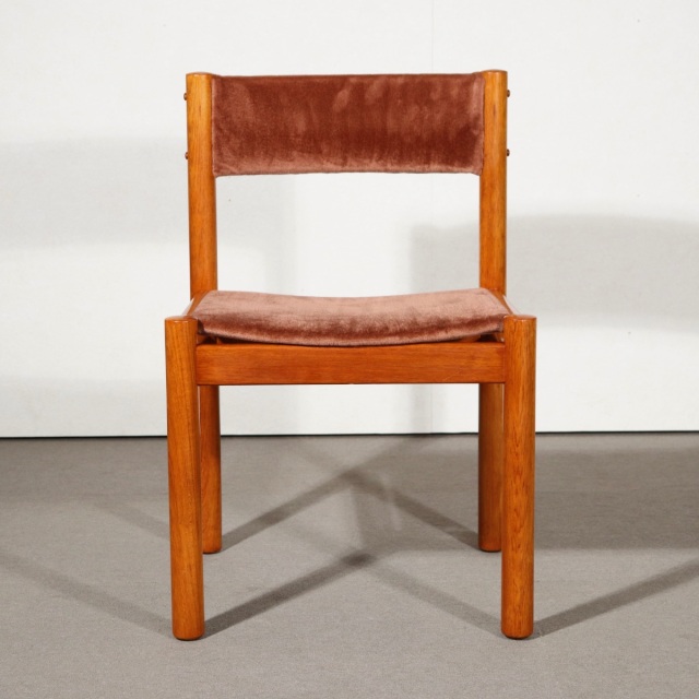 デンマーク製ダイニングチェア