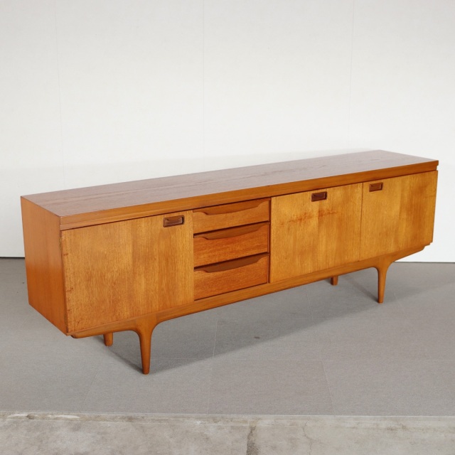 グリーブス＆トーマスGREAVES & THOMASのサイドボード