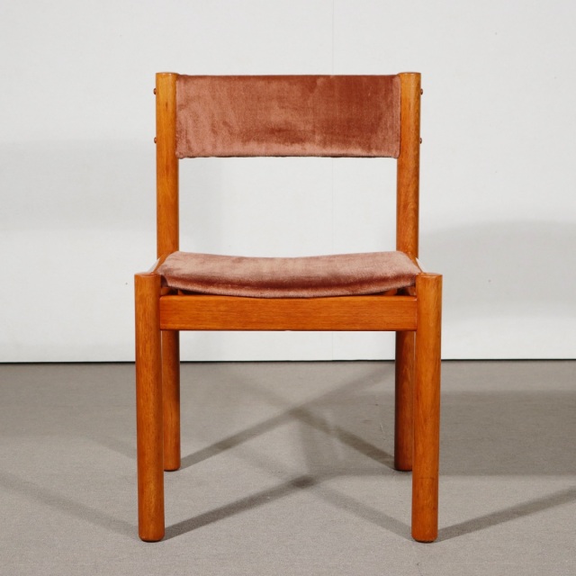 デンマーク製ダイニングチェア
