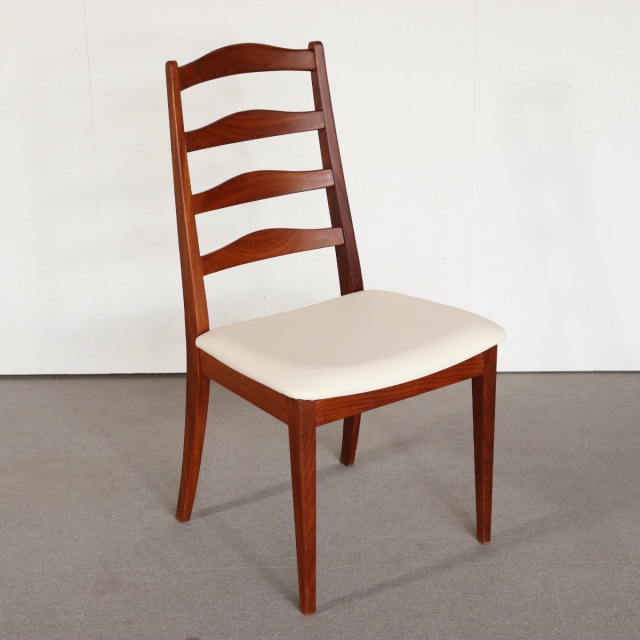 ジープランG-PLANのダイニングチェア