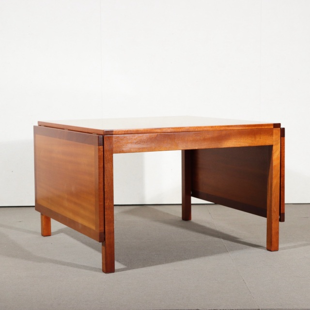 BorgeMogensenのコーヒーテーブル。空間を格上げするヴィンテージ家具。上品な仕上がり。