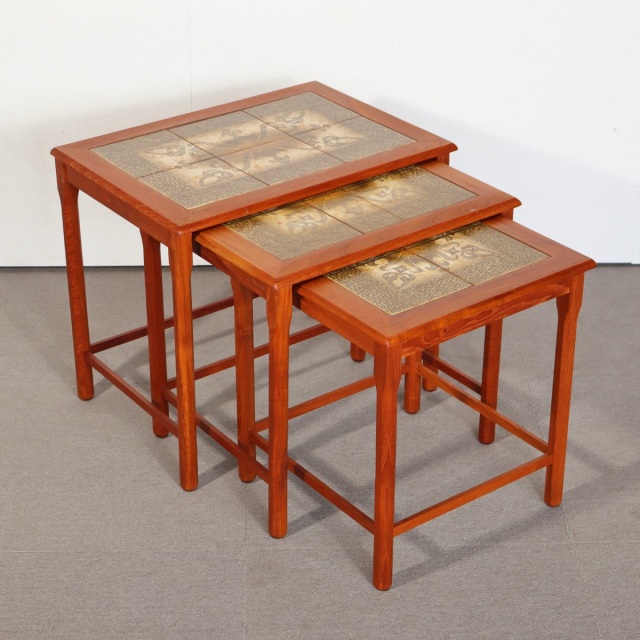 英国ヴィンテージのネスト