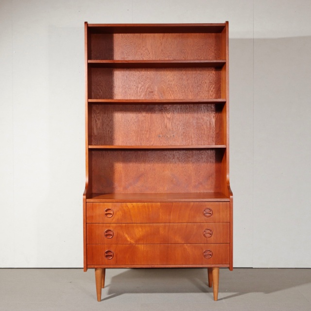 デンマーク製ブックケース