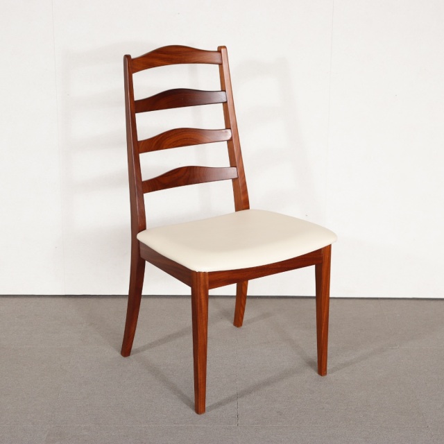 ジープランG-PLANのダイニングチェア