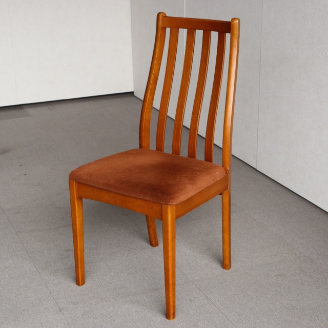 ストーンヒルStohehillのダイニングチェア