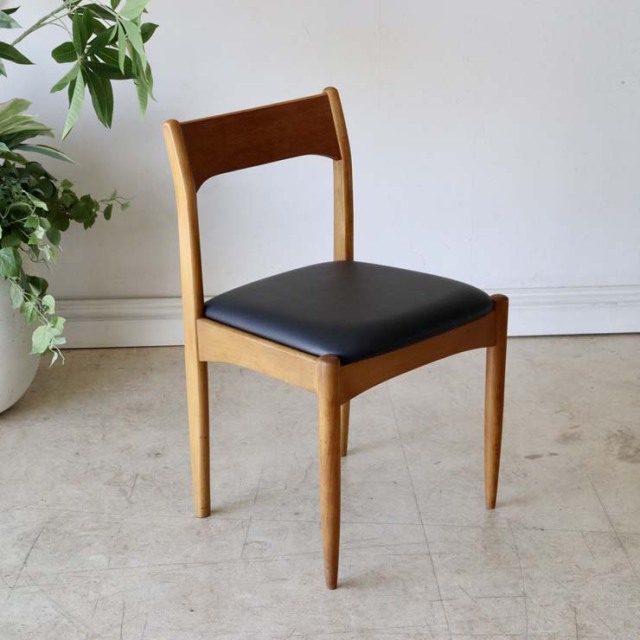 Vintage Teak Dining Chair with black seat 1脚 商品番号【022102b
