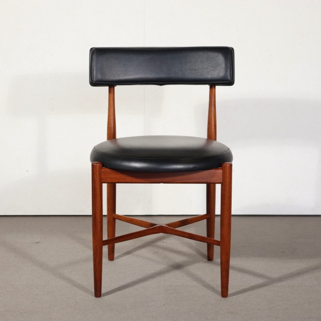 ジープランサーキュラーダイニングチェア