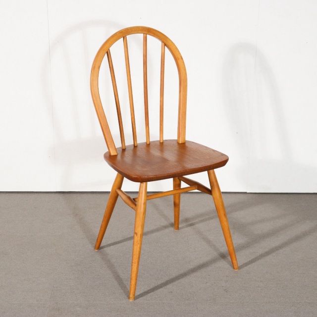 アーコールERCOLのフープバックチェア