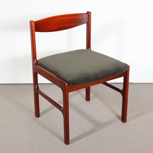 北欧・英国現地で目利きしたヴィンテージ・アンティークのダイニング