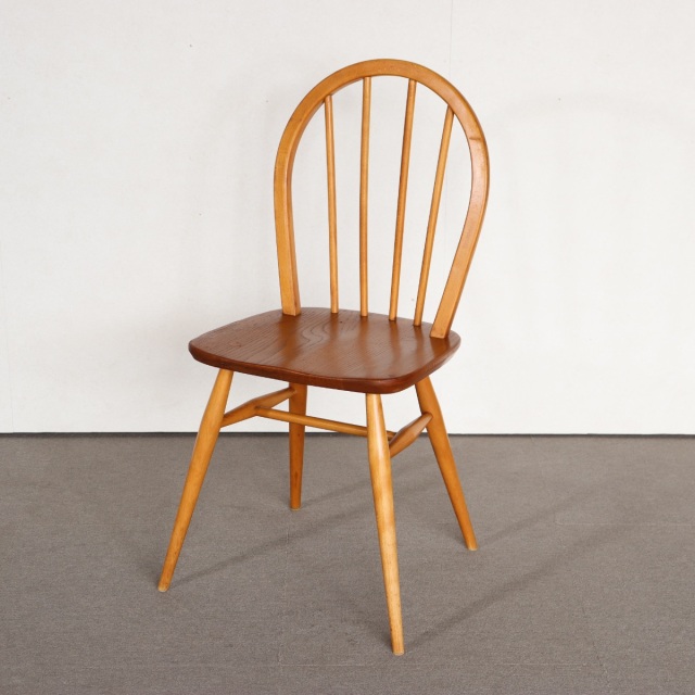 アーコールERCOLのフープバックチェア