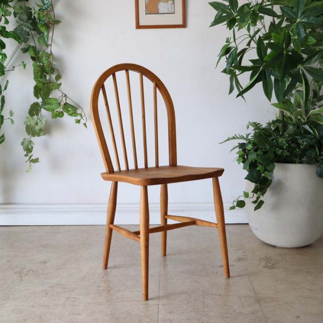 ヴィンテージのアーコール（ERCOL）フープバックチェア　商品番号【122041d】