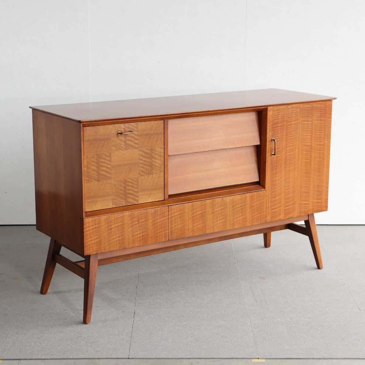 ビューティリティBEAUTILITYのサイドボード