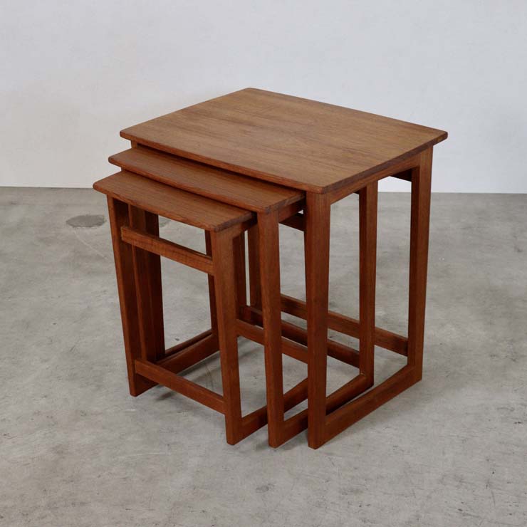 Simple Vintage Nest Table 商品番号【122078】
