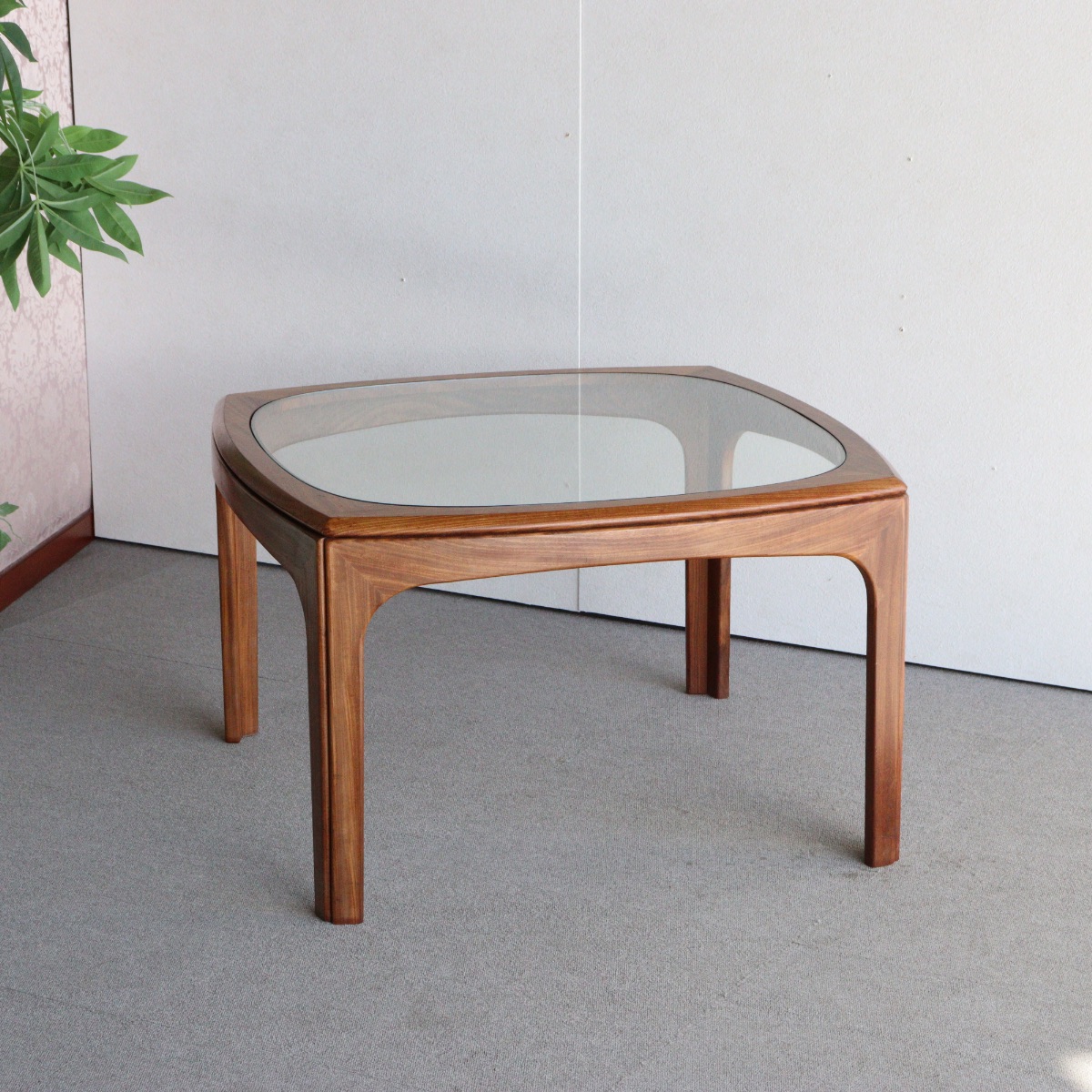 ジープランG-PLANのコーヒーテーブル