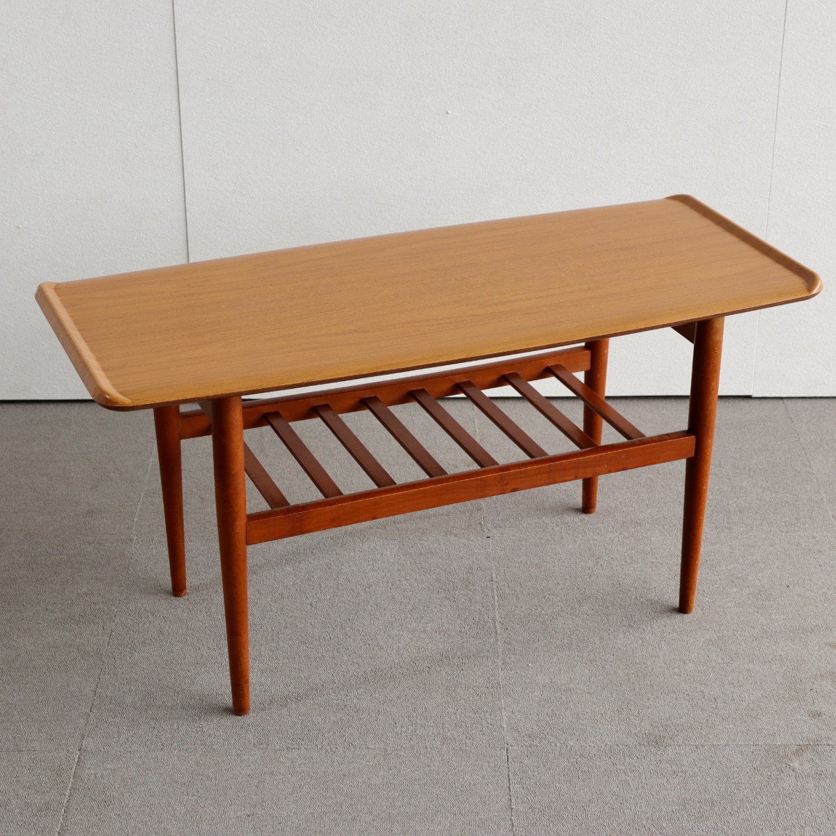 英国ヴィンテージのチーク材のコーヒーテーブル