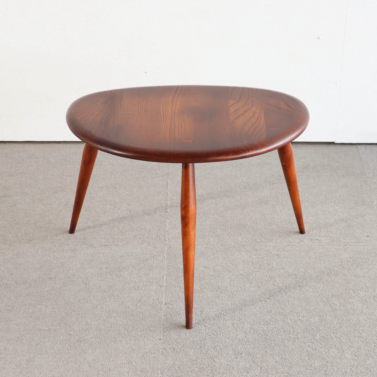 アーコールのコーヒーテーブル